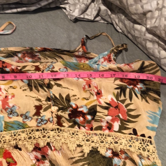 Size large dress. Excellent condition Label cut out. - Picture 5 of 6